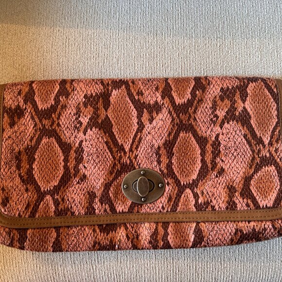 Snakeskin Print Clutch - Picture 1 of 4